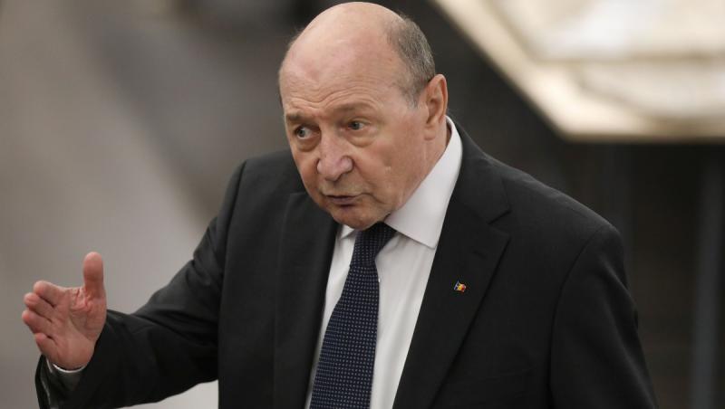 "Nu merge cu premier surogat". Ce soluţie propune Traian Băsescu pentru viitorul Guvern