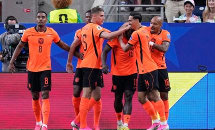 Olanda - Suedia, 1-0, LIVE pe Antena 1. Olandezii deschid rapid scorul