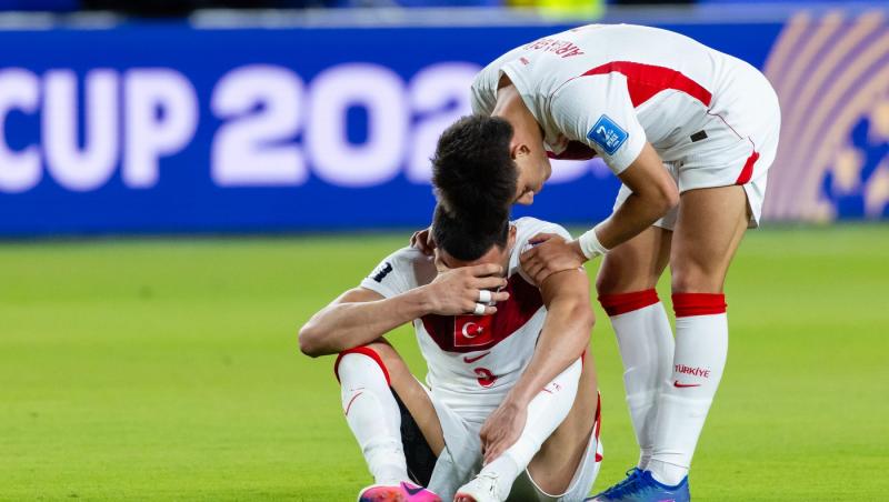 "Ne este ruşine, ne cerem scuze". Turcii &icirc;şi cer scuze &icirc;n faţa fanilor după eliminarea de la Cupa Mondială