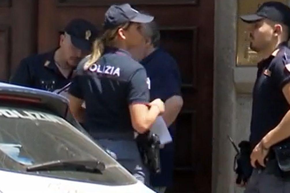 Ea este Mihaela, femeia care şi-a ucis fiica de 13 ani în Italia. Issabela s-a stins sub ochii surorii ei