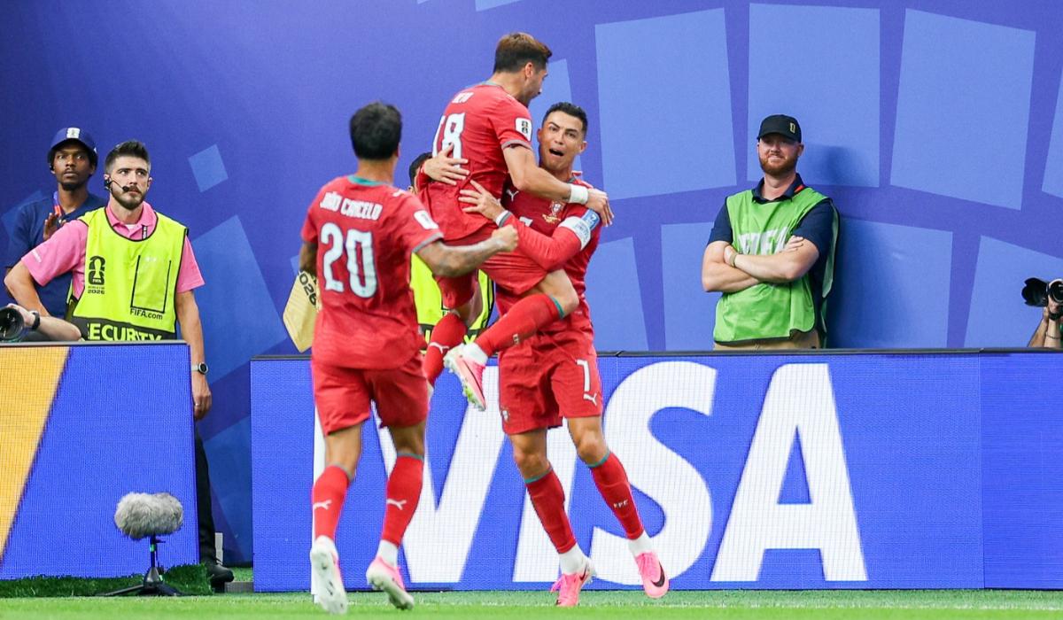 Portugalia - Uzbekistan 3-0. Revanşa lui Ronaldo, după prima lui dublă la Mondial. A înscris şi Mendes