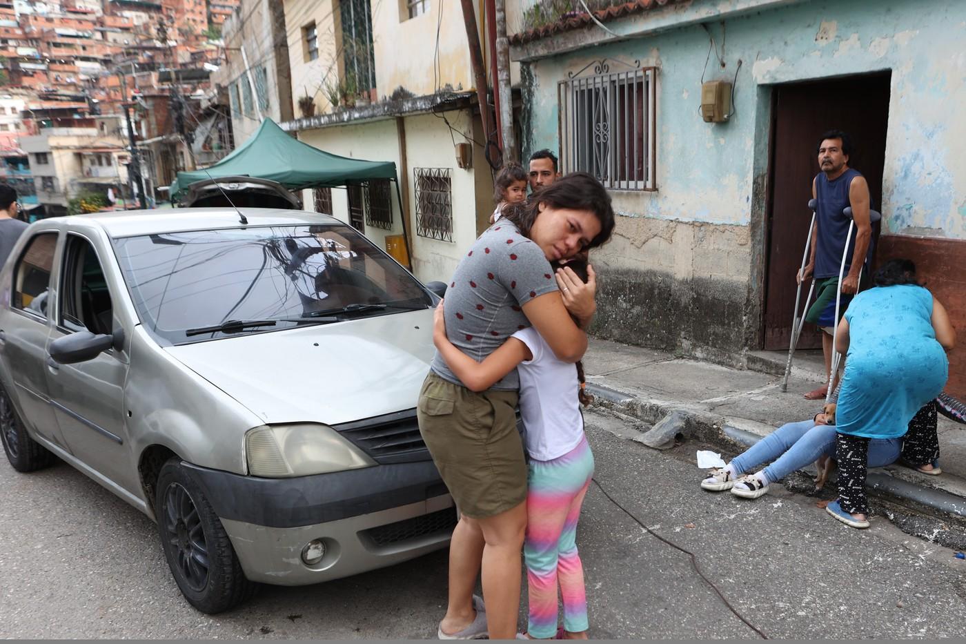 Venezuela lovită într-un minut de cele mai mari cutremure din ultimii 100 de ani. Bilanţul morţilor ar putea fi de mii