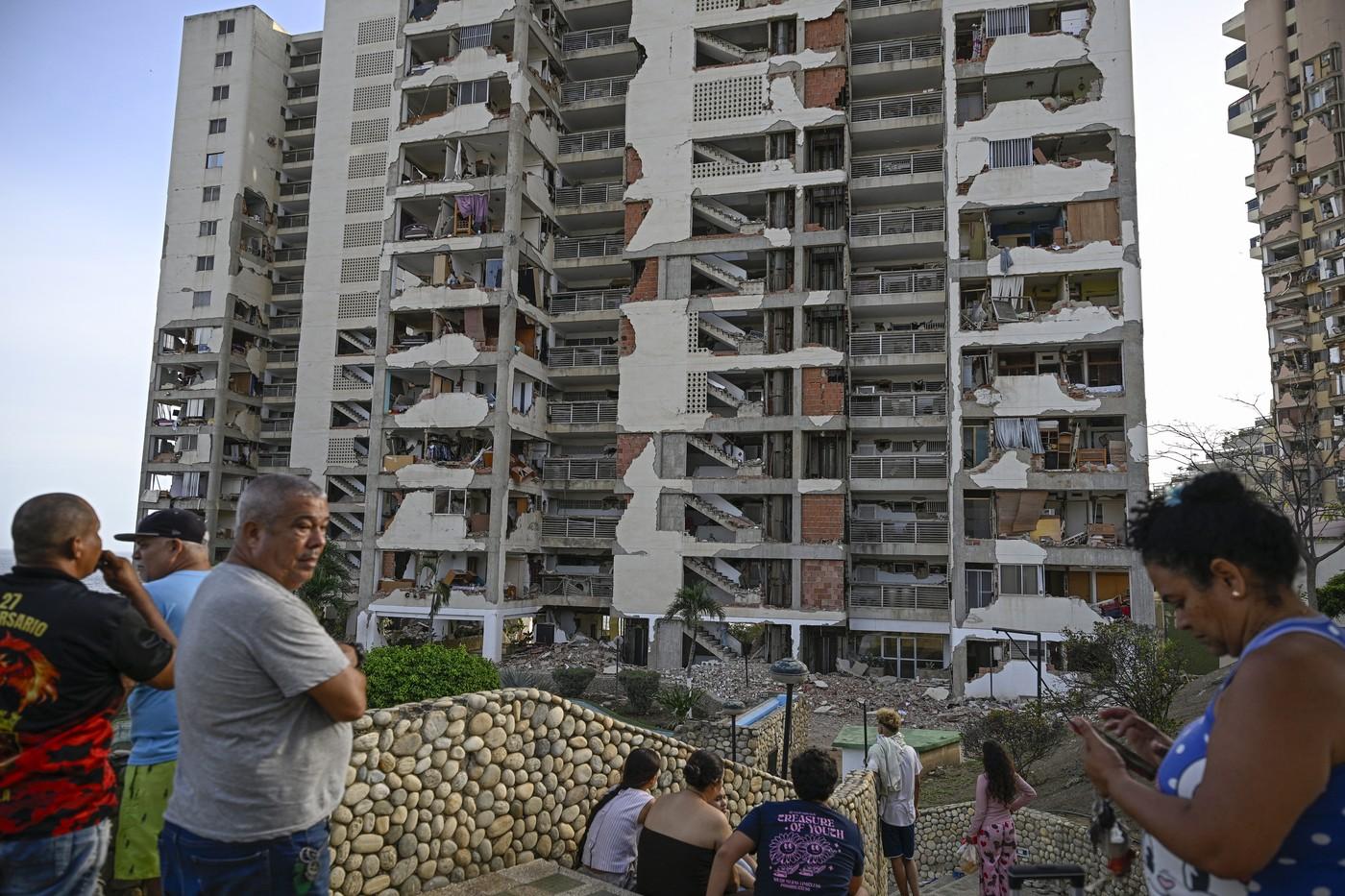 Venezuela lovită într-un minut de cele mai mari cutremure din ultimii 100 de ani. Bilanţul morţilor ar putea fi de mii