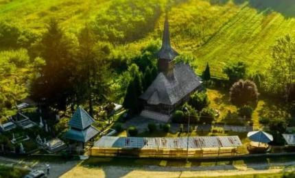 Comuna din regiunea "Toscana României" atrage tot mai mulţi orăşeni. Casele se vând pe bandă rulantă