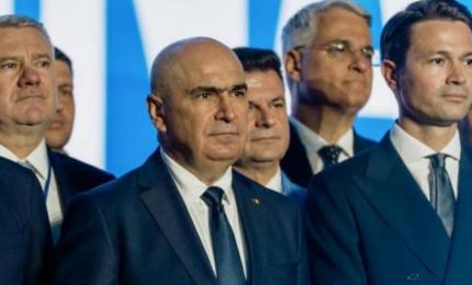 SURSE: PNL vrea rocadă de Guverne minoritare şi îl propune premier pe Siegfried Mureșan