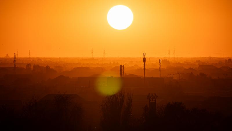 Codul roşu de caniculă a fost extins până miercuri. ANM: Temperaturi extreme în 3 sferturi din ţară