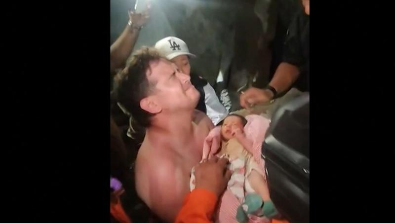Miracol în Venezuela. Un bebeluș de doar 18 zile a fost salvat de sub dărâmături, după 32 de ore