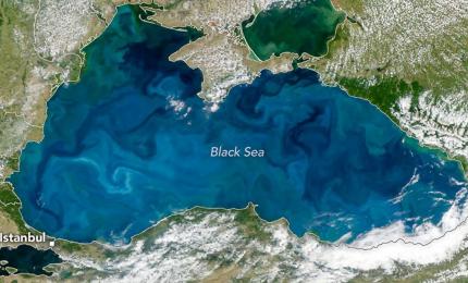 Marea Neagră a devenit turcoaz. NASA explică fenomenul observat din spaţiu