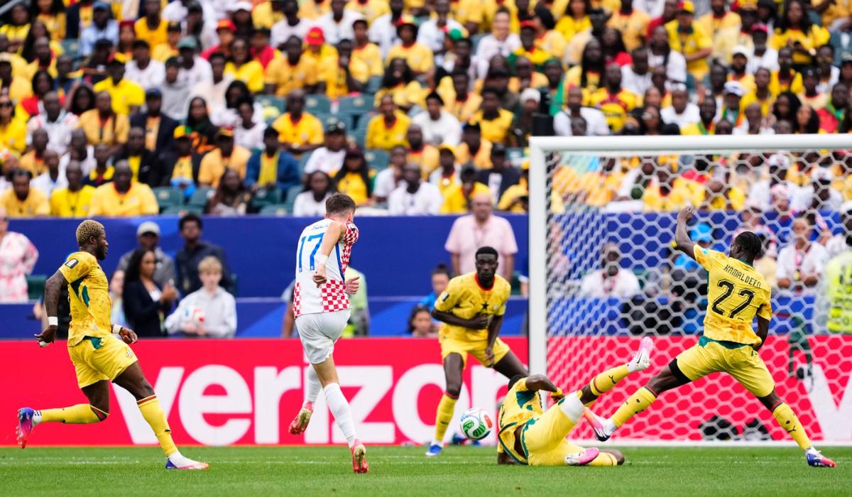 Croaţia - Ghana 1-0. Sucic a marcat cu un şut superb de la distanţă. Croaţii încă speră la calificare