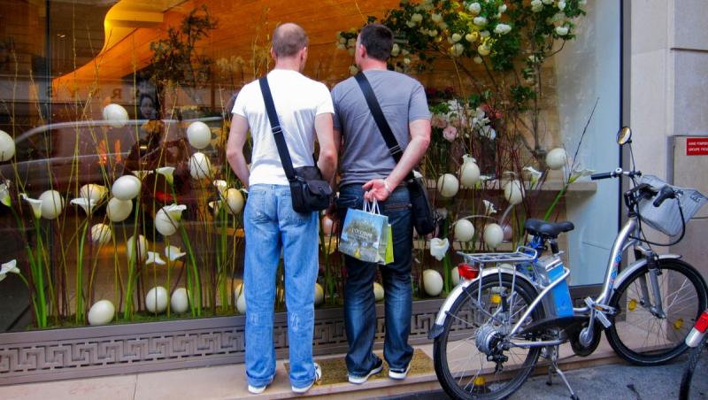 Un gigant al retailului de lux iese din faliment și își schimbă complet identitatea