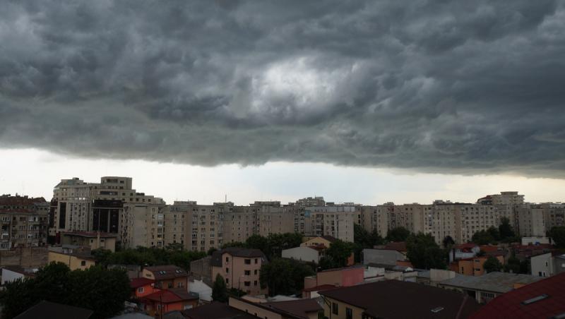 București, sub cod galben de ploi torențiale și vijelii. Mai multe localități din Ilfov, sub cod portocaliu