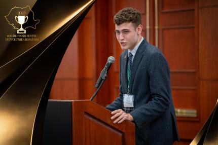 Tânărul român de la Harvard care a negociat la ONU, în campania „100 de tineri pentru dezvoltarea României"