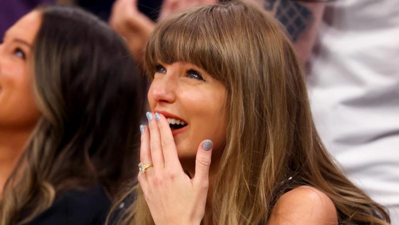 Taylor Swift a devenit cea mai bogată cântăreaţă din istorie. Averea impresionantă a artistei