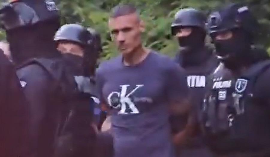 "E gata, frate! S-au împuşcat oamenii". Bărbatul care a tras în maşina în care se afla soţia, reţinut