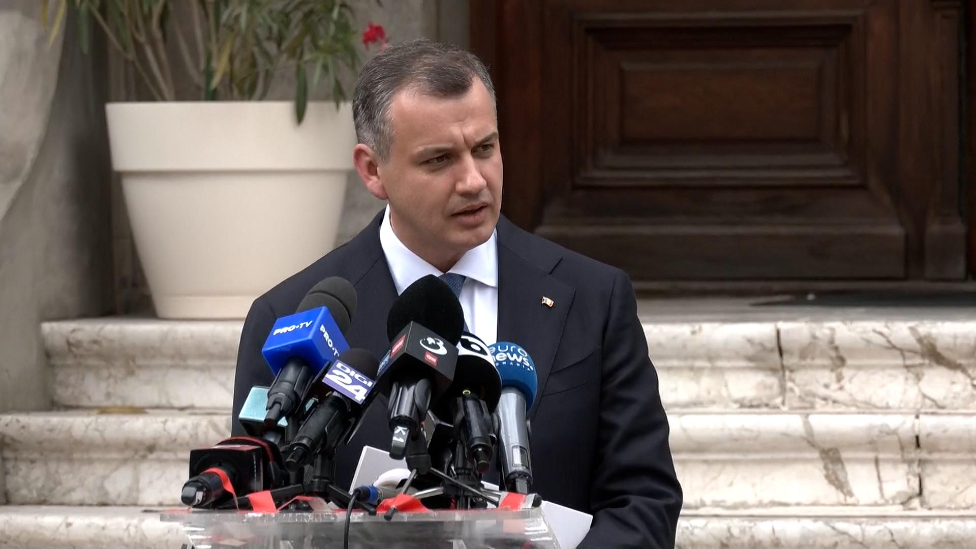 Premierul desemnat Eugen Tomac îşi negociază majoritatea. Anunţ după întâlnirea cu PNL: "Plec încrezător"