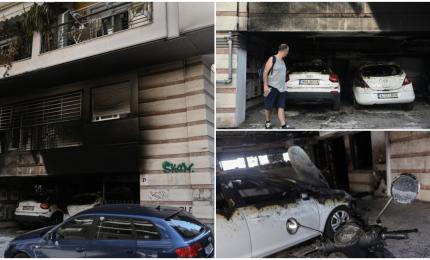 Locuinţele şi maşinile unor oficiali ai Guvernului grec, atacate cu bombe artizanale. Cinci persoane, rănite
