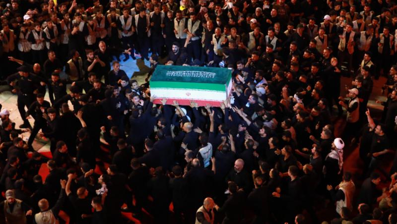 După mai bine de 4 luni, Ali Khamenei a fost înmormântat. Susţinătorii ayatollahului: "Îl vom ucide pe Trump"