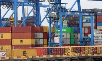 Deficitul comercial al României a scăzut cu 6,2% în primele 5 luni din 2026. Exporturile, peste 40 mld. €