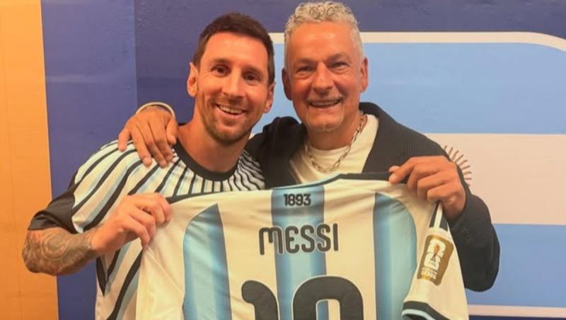 Messi i-a oferit lui Roberto Baggio tricoul purtat la meciul victorios al Argentinei &icirc;mpotriva Elveţiei