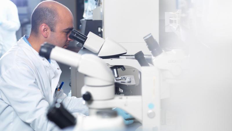 Un parazit care provoacă diaree "explozivă" a infectat mii de oameni în SUA. Posibila sursă a contaminării