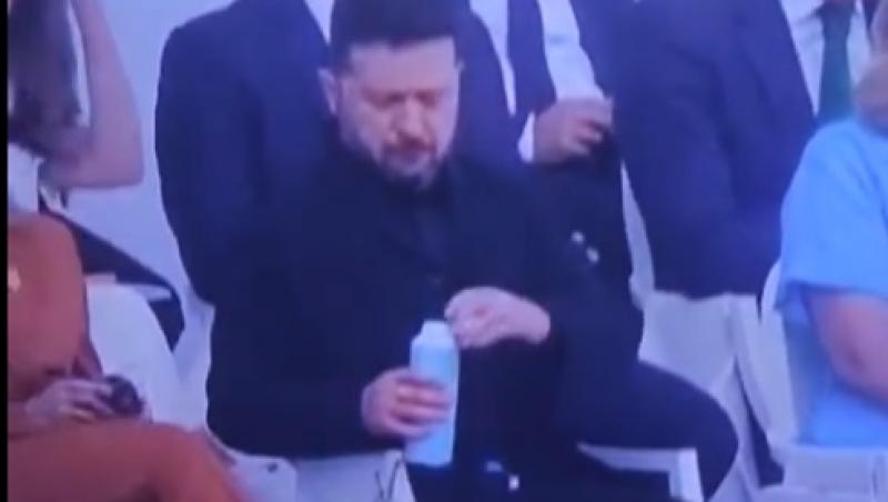 Zelenski, surprins cum rupe capacul la o sticlă, ignorând normele UE: "A amânat aderarea Ucrainei cu 15 ani"