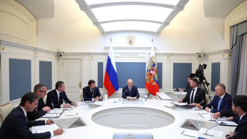 Vladimir Putin prezidează o reuniune a Consiliului de Coordonare Delovaya Rossiya și a participanților la cel de-al 20-lea Congres și Forum, la Kremlin. 13 mai 2025