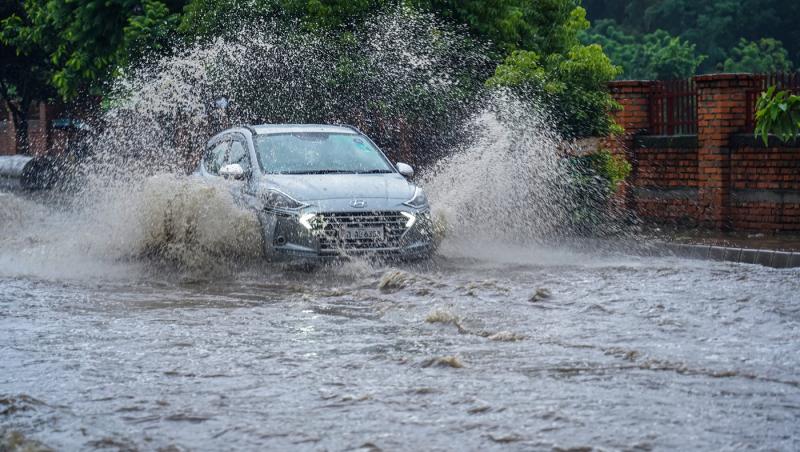 6 avertizări cod galben pentru weekendul 18–19 iulie. Caniculă, vijelii, rafale de peste 80 km/h și grindină