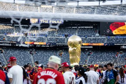Anunț făcut de un apropiat al lui Infantino: Mondialul din 2030 va avea 64 de echipe