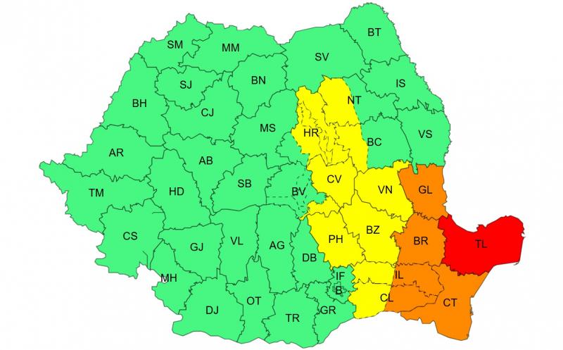 Cod Roșu de furtună în Tulcea. Sunt prognozate căderi masive de precipitaţii, de 90-110 l/mp