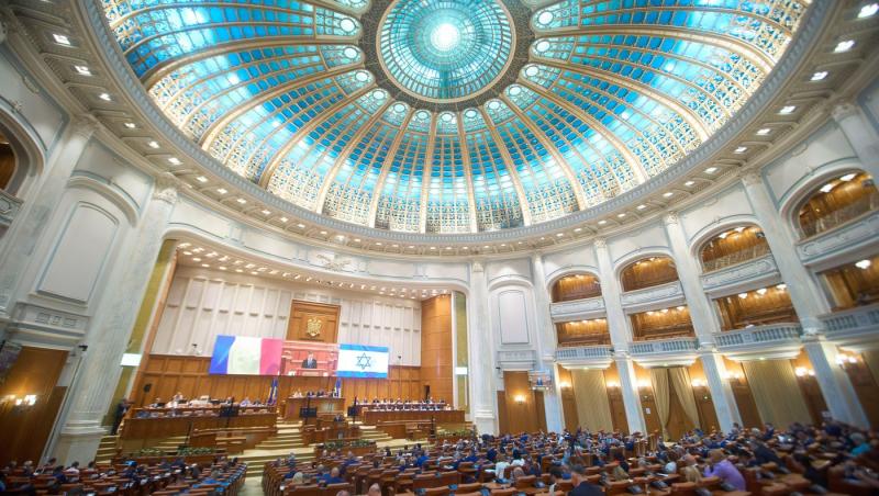 Parlamentarii au vacanţa întreruptă săptămâna viitoare. Ce legi trebuie să voteze în sesiunea extraodinară