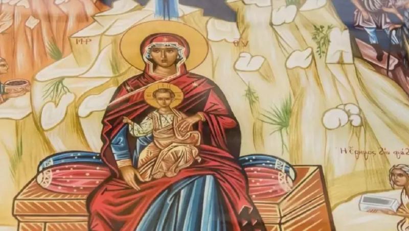 În august 2026 avem trei sărbători religioase cu cruce roşie