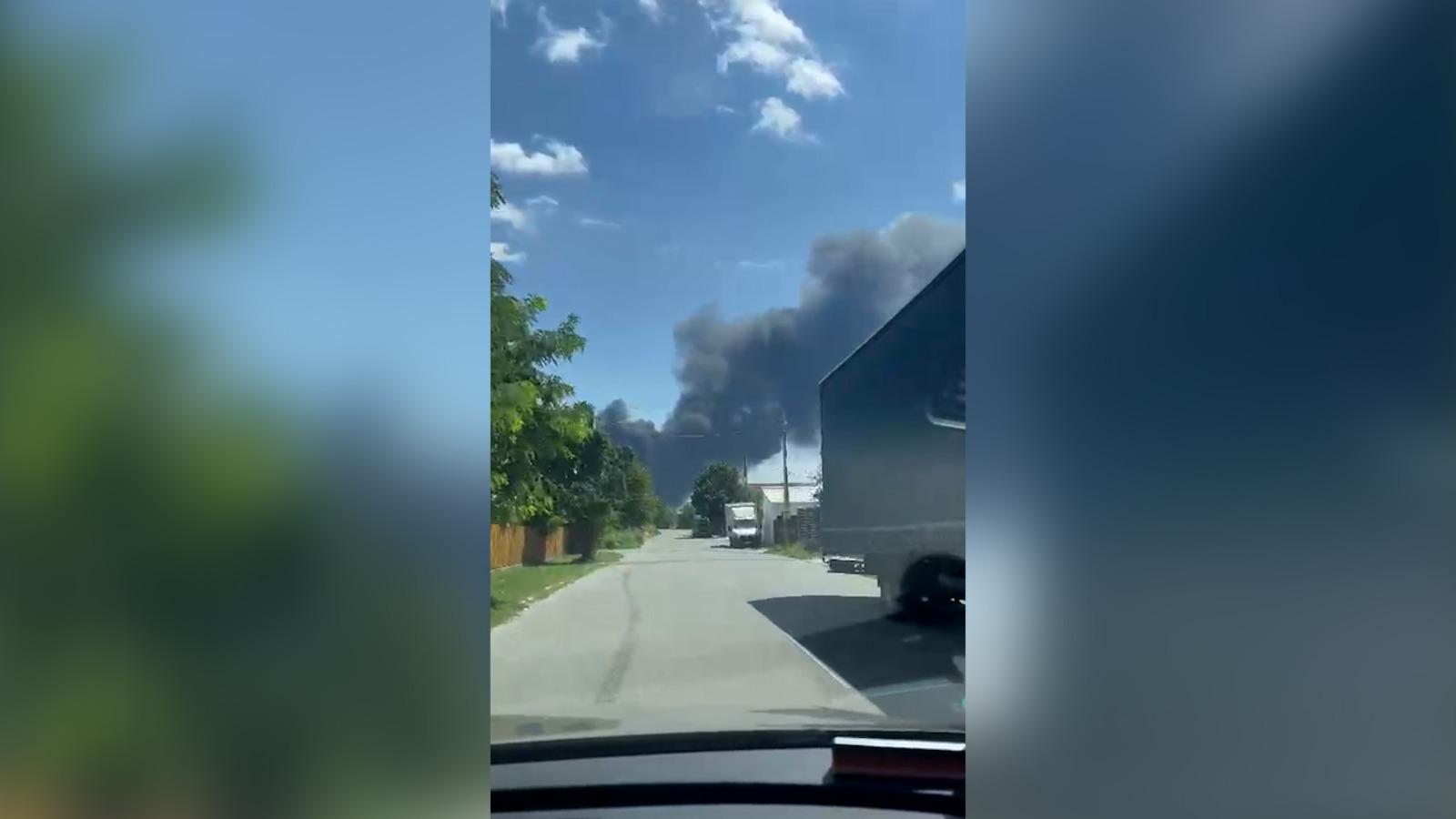 Accident urmat de incendiu între un utilaj agricol și o cisternă cu benzină, pe DN2A, în Constanța