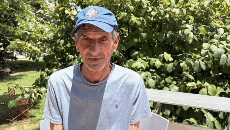 Considerat mort de familie, un român se întoarce în ţară după 44 de ani. Cum a făcut rost de bani