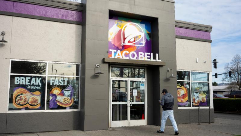 Parazitul care a pus pe jar lanţul Taco Bell. Mii de clienţi infectaţi după ce au mâncat produse contaminate