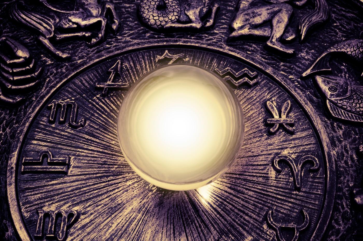 Horoscop 1 august 2026. Zodiile care au parte de energie, pasiune și oportunități