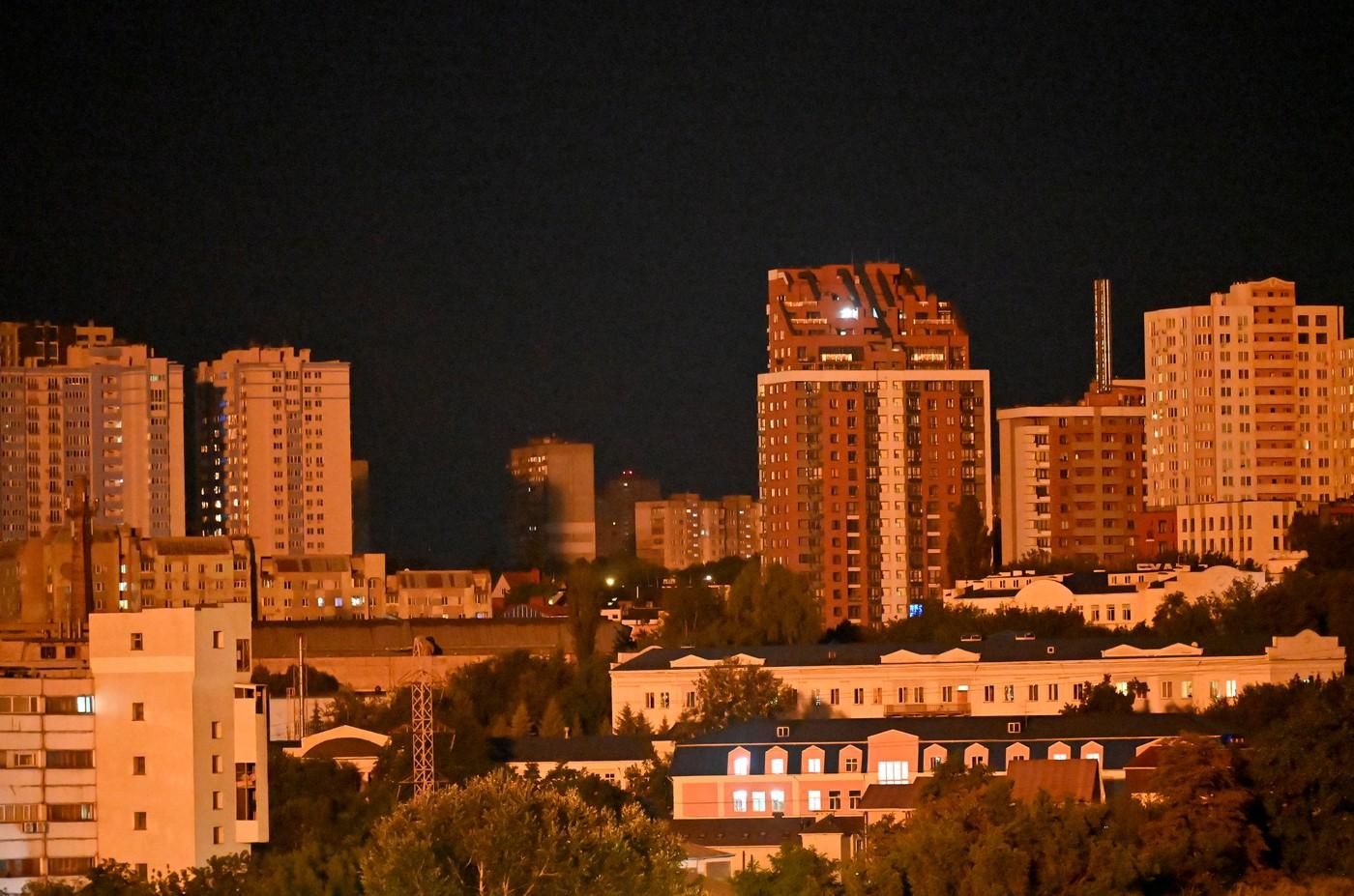 Ucraina nu a reușit să doboare nicio rachetă balistică rusească 12 morţi la Kiev. Apelul lui Zelenski