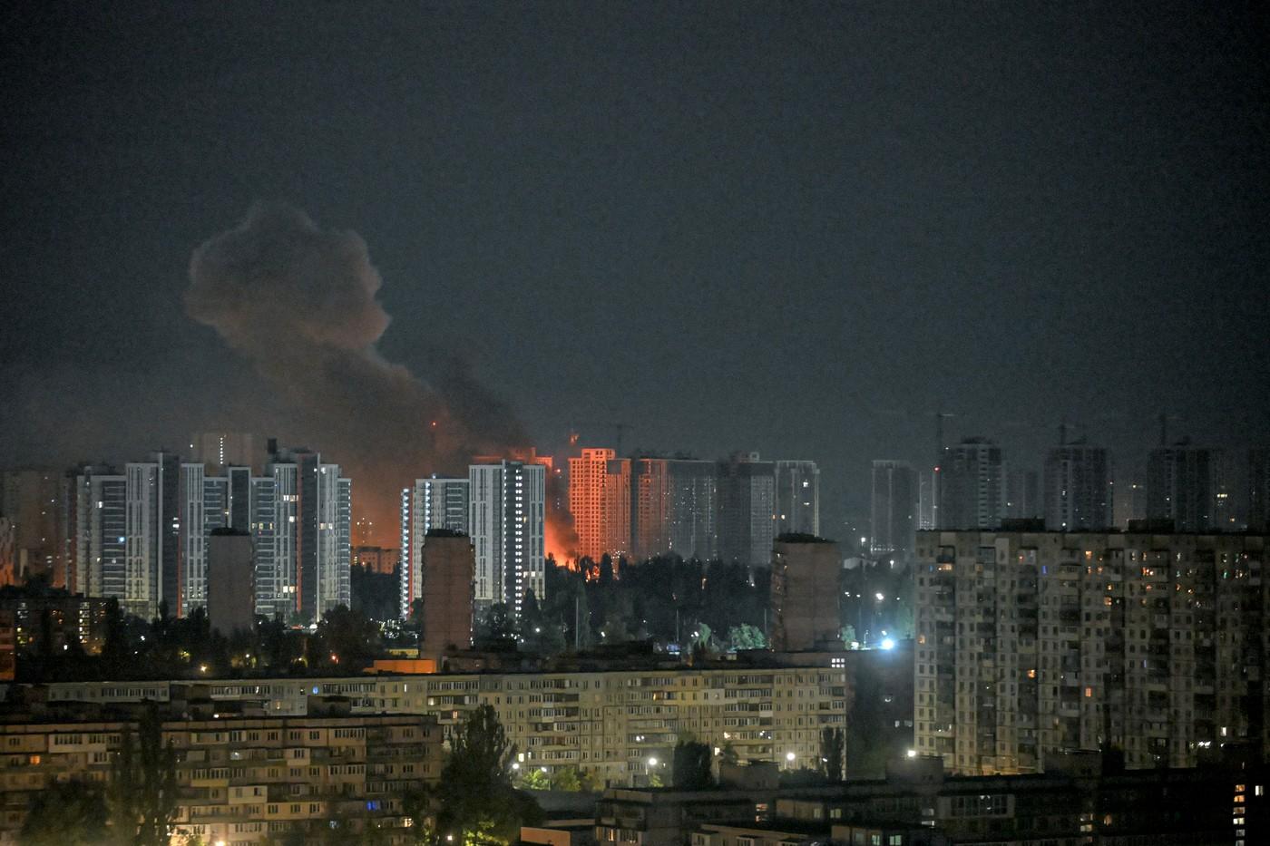 Ucraina nu a reușit să doboare nicio rachetă balistică rusească 12 morţi la Kiev. Apelul lui Zelenski