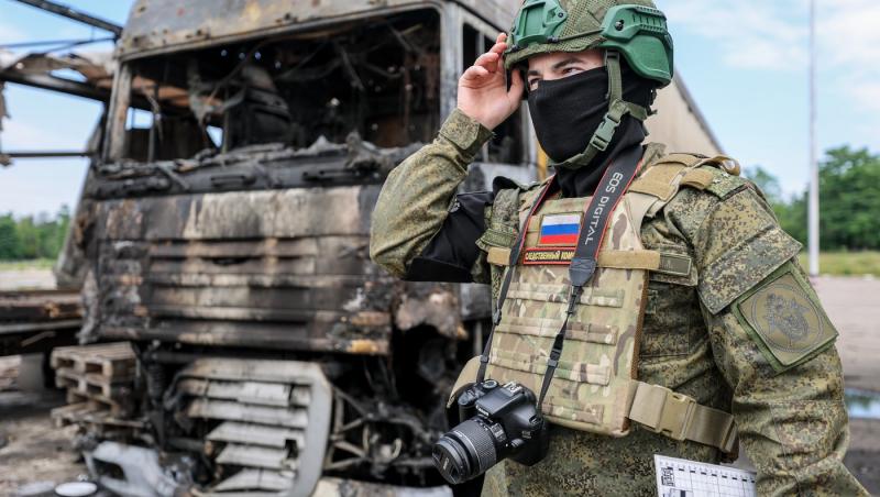 Moldoveni aflaţi în Rusia, puşi să dea testul poligraf şi presaţi să se înroleze în armată