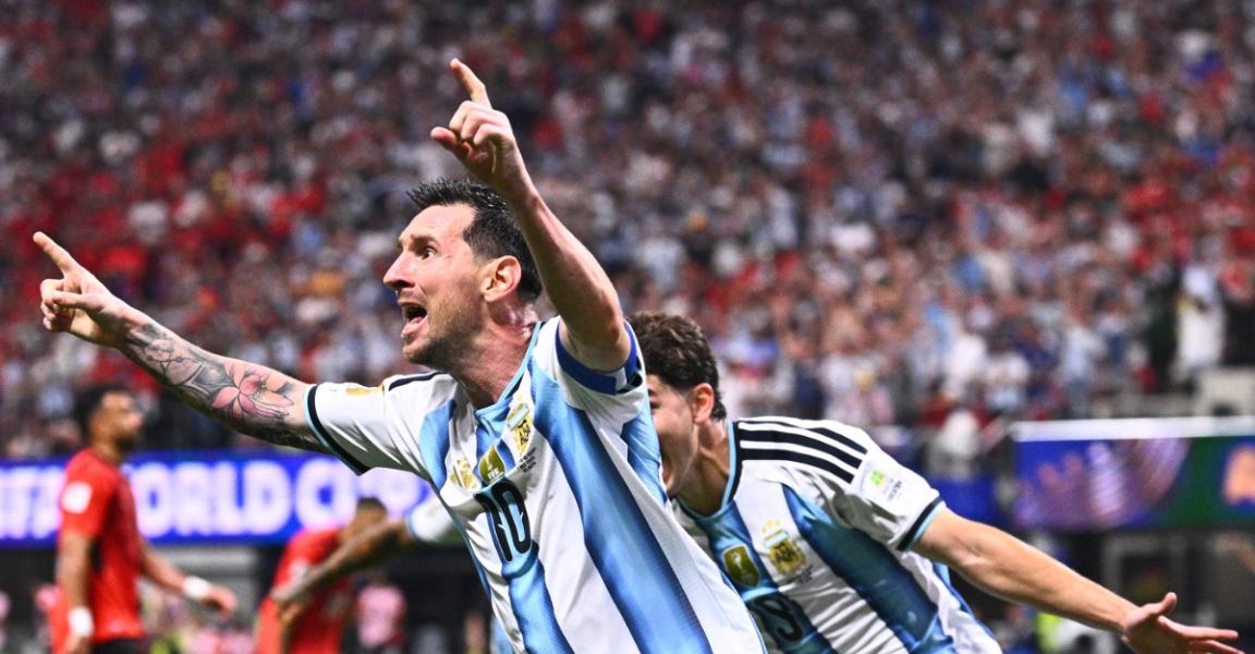 Sud-americanii se califică în sferturi la CM 2026. Au marcat Romero, Messi și Fernandez