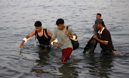 "Operaţiunea Ceuta". Cum au trecut 60.000 de migranţi pe teritoriul Spaniei: s-au pregătit zile întregi