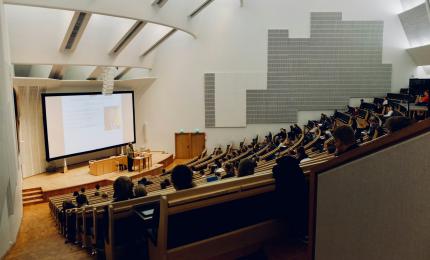 Ţara din care 15.000 de studenţi au aplicat pentru bursă în România