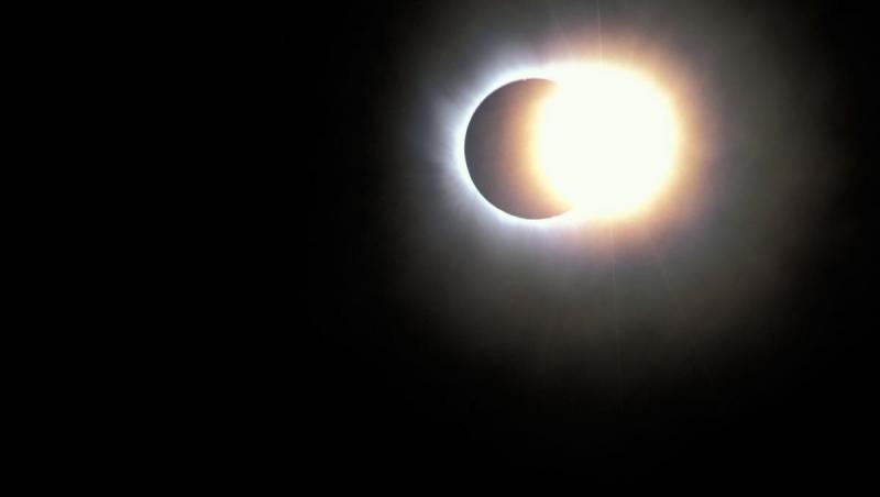 La ce oră începe eclipsa de Soare din 12 august 2026