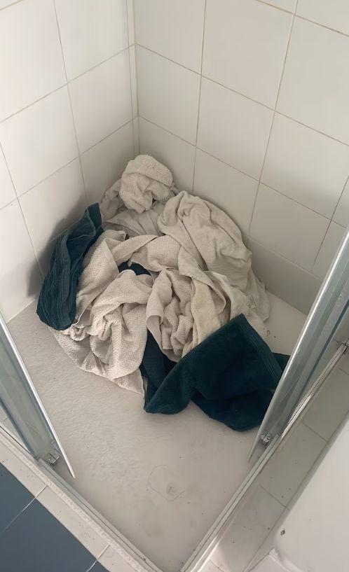 Au închiriat un B&B pentru 3 nopți, l-au distrus și au plecat fără să plătească. Dezastrul lăsat în urmă