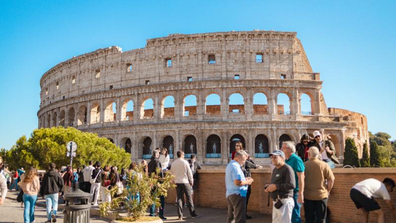 Italia va fi aproape blocată după 15 august. Vacanțele turiștilor pot fi date peste cap