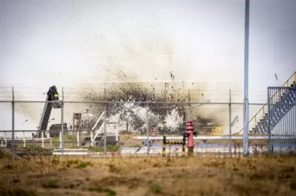 Explozie puternică în cel mai mare port al Europei. Un mort și mai mulți răniți, mobilizare uriașă a echipelor de intervenție 26 explozie