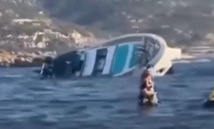 Iaht de lux de 9,1 milioane de dolari s-a scufundat în Sardinia. Proprietarul abia îl primise de patru zile