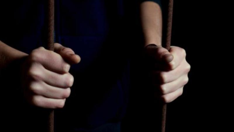 Suedia a redus vârsta răspunderii penale de la 15 la 14 ani. Guvernul a dorit iniţial să fie de 13 ani