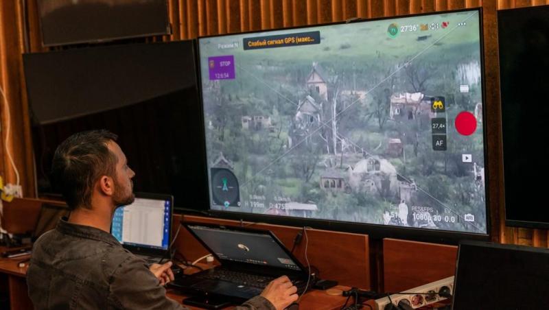 Ucraina susţine că a lovit centrul unde se dezvoltat Starlink-ul rusesc: atacul, la 900 km de graniţă