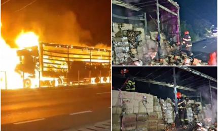 Autotren cuprins de flăcări lângă Giurgiu. 80% din încărcătura cu bomboane a fost distrusă