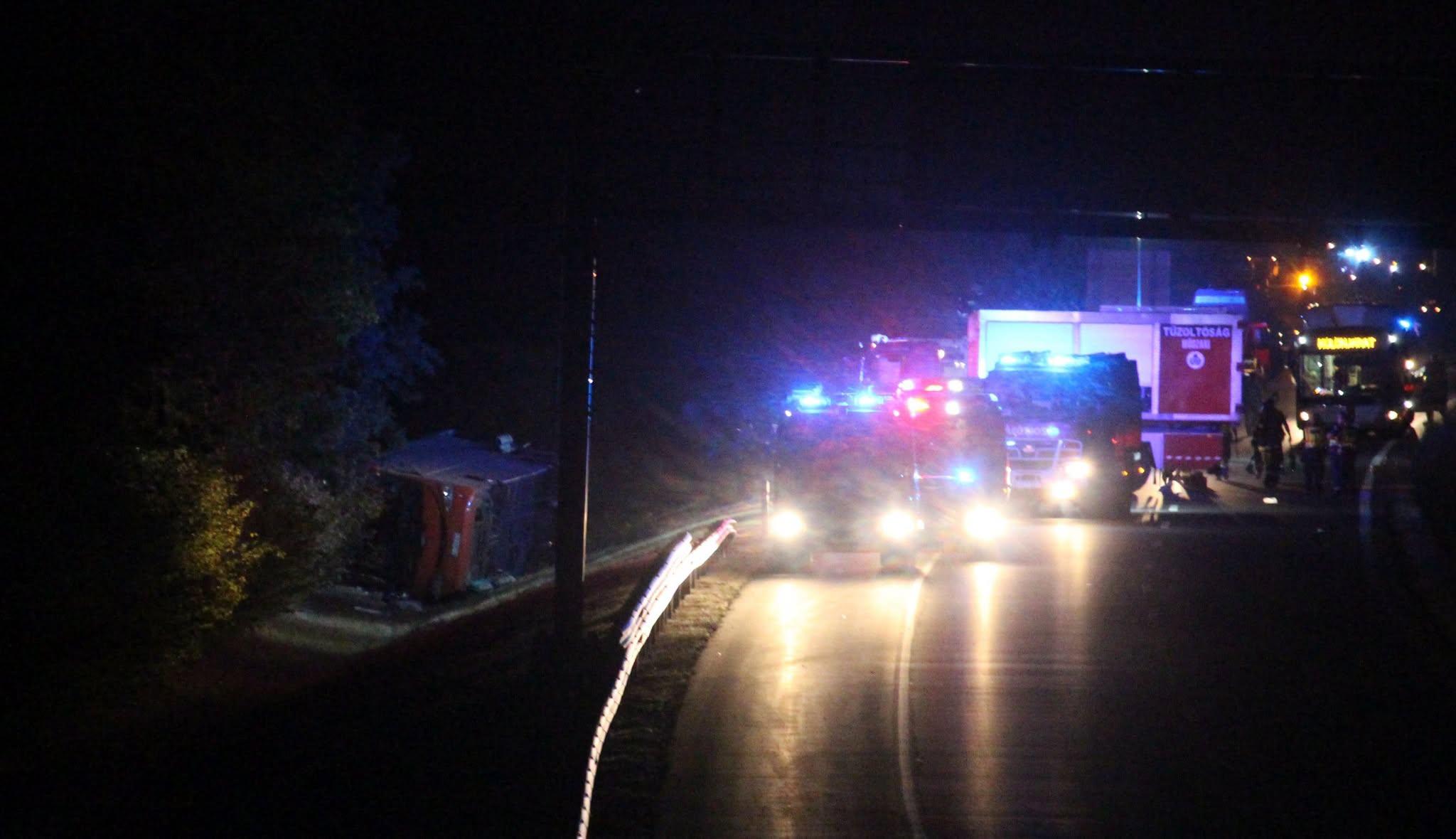 12 morţi, după ce un autocar plin cu călători s-a răsturnat într-un şanţ, în Ungaria